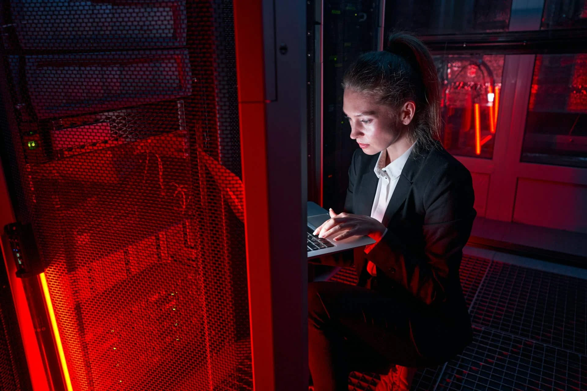 Improving Business Efficiency with IT Infrastructure Management